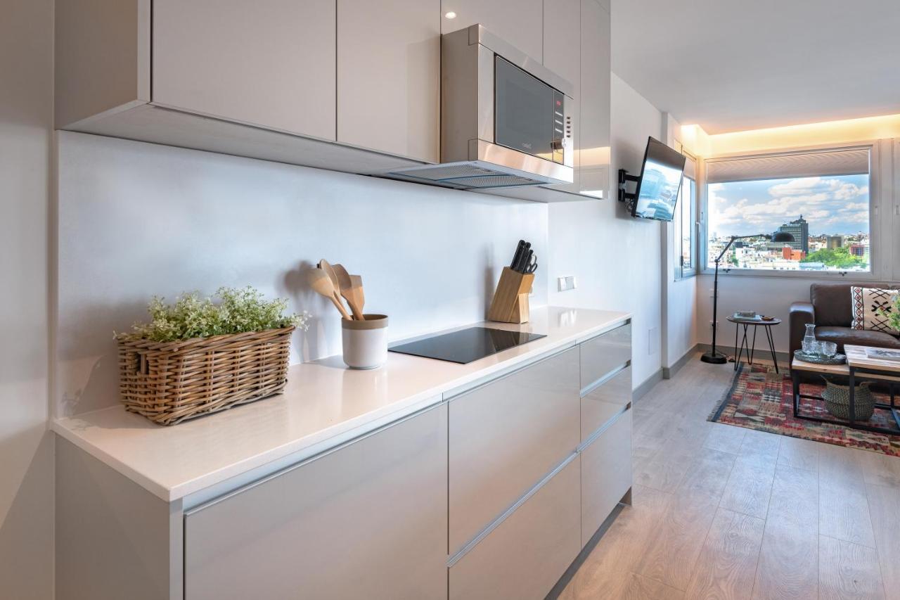 2 Bedrooms 1 Bathroom Furnished - Justicia - Incredible Views - Mintystay Madrid Exterior photo
